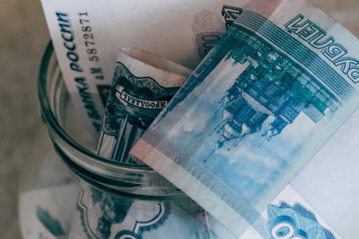 Статистики: в начале года средняя зарплата в Саратовской области превысила 33 тысячи рублей