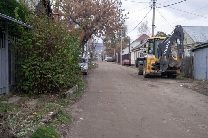 В Саратове объявили о ремонте за счет транспортного налога «убитых» улиц, где практически не осталось асфальта: публикуем список счастливчиков