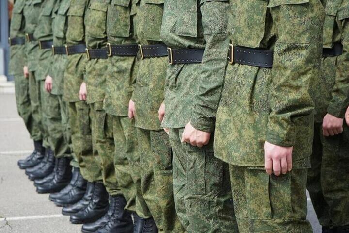 Владимир Путин распорядился призвать в армию больше 134 тысяч человек