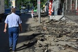Тротуары в центре Саратова будет ремонтировать пензенская фирма, «подвинувшаяся» в цене на 10 миллионов