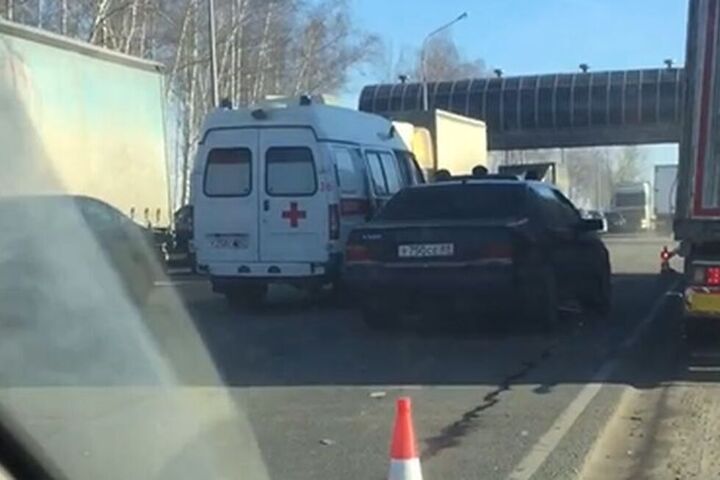 УМВД: водитель из Саратовской области спровоцировал длинную пробку на трассе М5