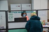 В поселке Ершовского района закрыли единственную аптеку. Теперь за лекарствами пенсионерам приходится ездить в город за 20 километров