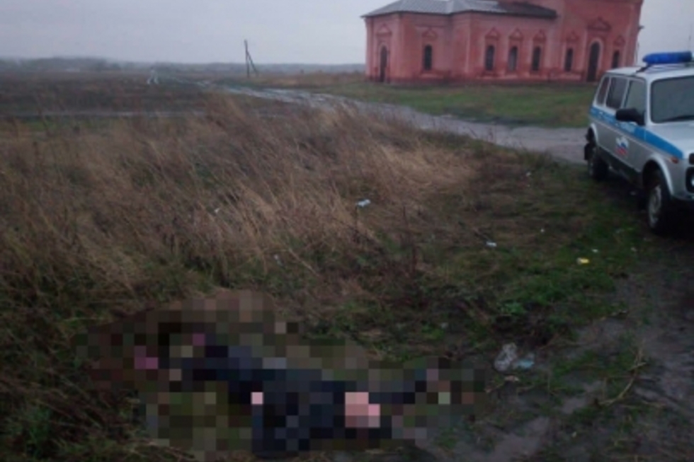 В Аркадакском районе на обочине дороги от холода погибла неизвестная женщина