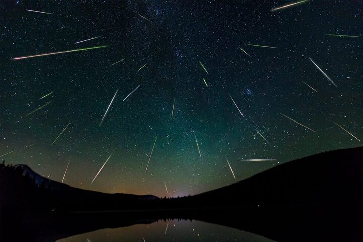 В праздники жители региона смогут посмотреть звездопад, «рожденный» кометой Галлея
