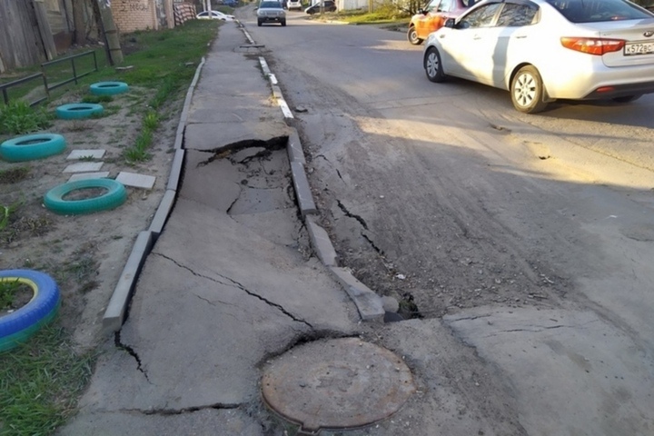 Контракт на ремонт 20 улиц в Саратове стоимостью 106 миллионов достался малоопытной фирме