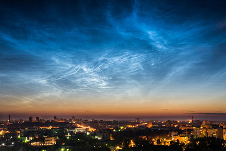 В июне саратовцы увидят серебристые облака, солнечное затмение и звездопад, «рожденный» кометой Понса-Виннеке