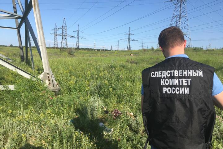 В поле на Сокурском тракте нашли тело мужчины: идет проверка