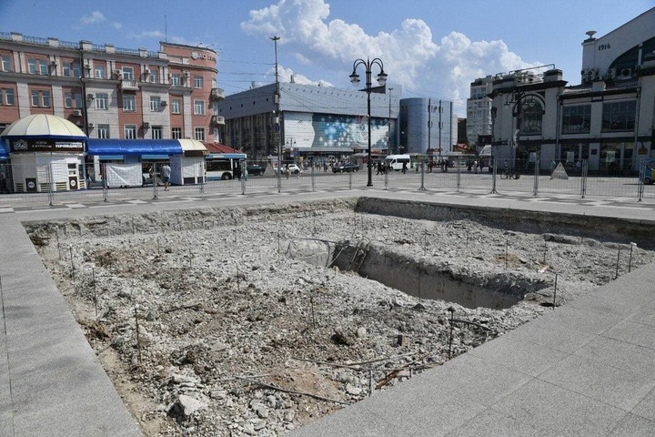 Горожанам пояснили, почему затянулась реконструкция фонтана «Одуванчик» на площади Кирова