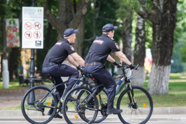 В Балаково полицейские на велосипедах за сутки поймали двух любителей искупаться в запрещенных местах