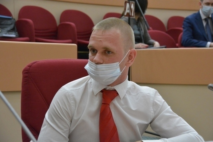 Неизвестные сильно избили депутата Саратовской городской думы