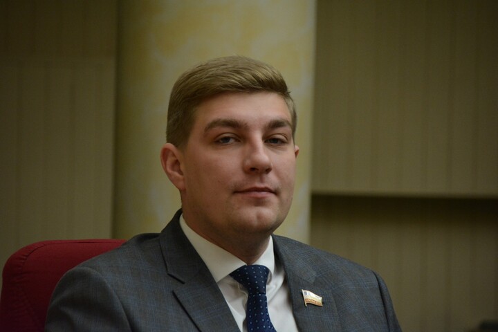 По Саратовскому одномандатному округу выдвинулись два действующих депутата Госдумы