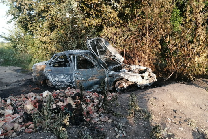 На Шехурдина разбили стекло машины и похитили 17 миллионов рублей. Позднее в том же районе нашли сгоревший автомобиль
