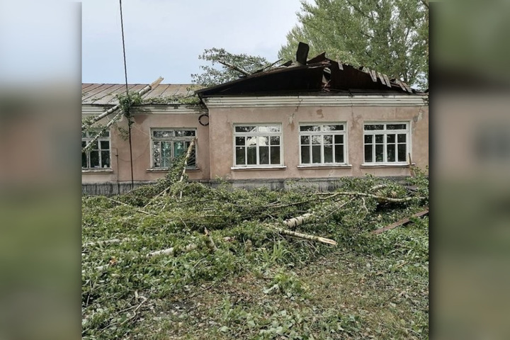 Ураган в Саратовской области. Чиновники рассказали подробности о последствиях стихии