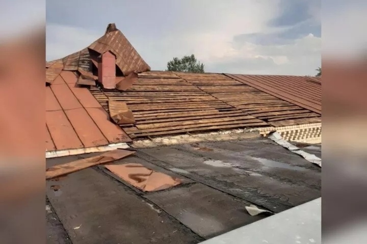 После урагана в одном из районов Саратовской области введен режим ЧС