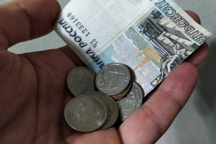Оценен уровень зарплатного неравенства в Саратовской области (по максимальным заработкам регион отстает от лидера на 270 тысяч рублей)