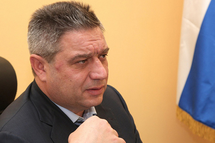 Депутат Госдумы, который собирается переизбраться от Саратовской области, хранит на банковских счетах 635 миллионов рублей и является крупным акционером госкомпаний