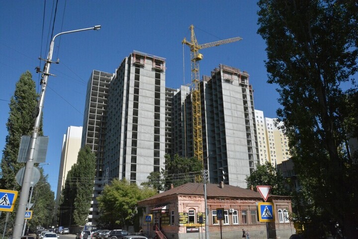 Саратов оказался в топ-15 рейтинга российских городов по объемам жилищного строительства