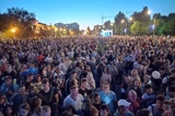 Энгельсские власти позвали жителей города с населением свыше 227 тысяч человек на праздничный концерт с фейерверком и думали, что придут 50 человек (они ошиблись, но виноватыми оказались сами пришедшие)
