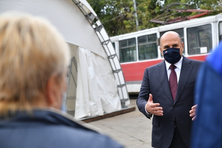 В Кировском депо премьер-министру Михаилу Мишустину рассказали о проекте скоростного трамвая в областном центре