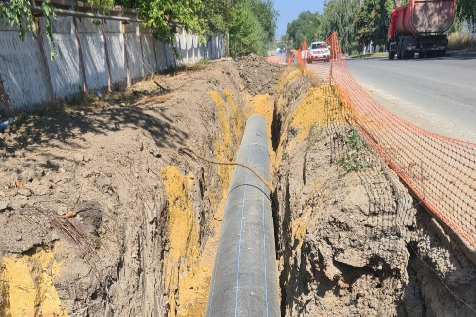 Коммунальщики завершают строительство магистрального водовода от станции «Вольская» до Московского шоссе