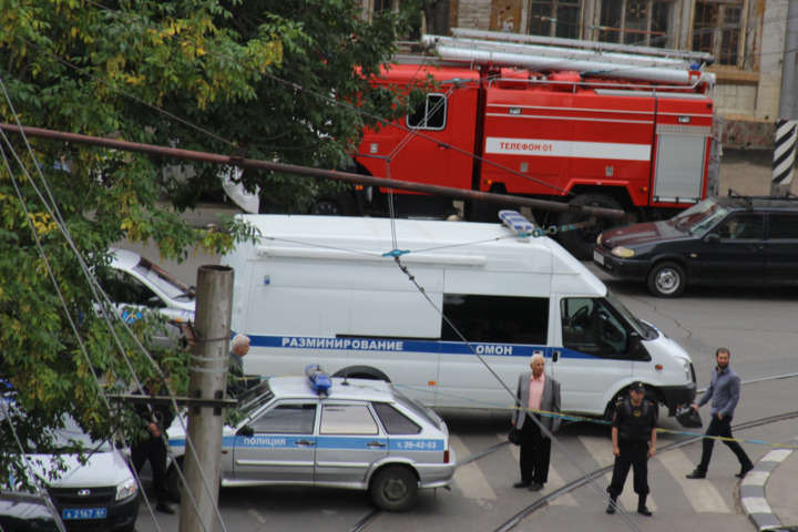 Злоумышленники заявили о «минировании» здания администрации: людей эвакуировали