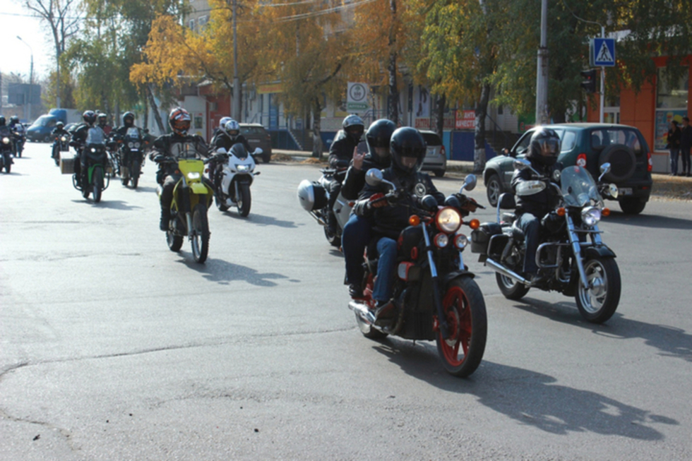 Саратовская область обогнала Москву по числу мотоциклов: аналитики подсчитали, сколько в регионе байков