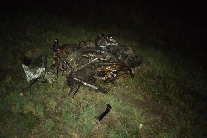 Вечером на федеральных трассах погибли пешеход и молодой мотоциклист