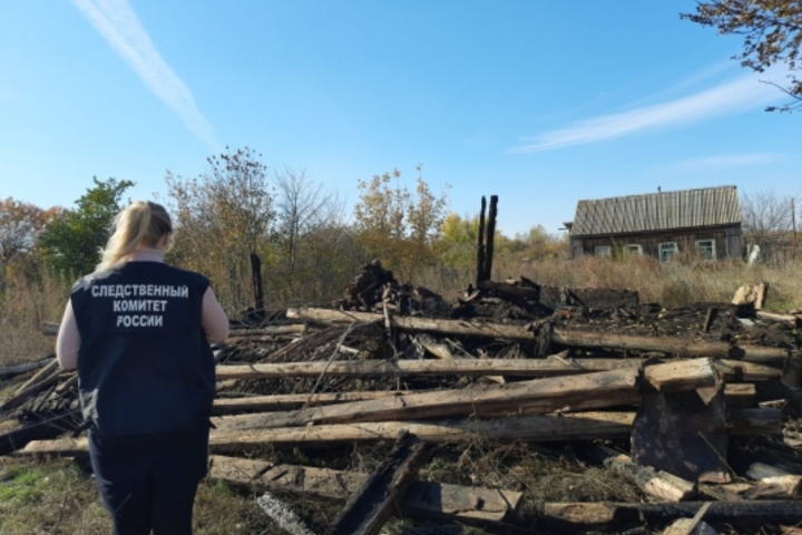 Второй смертельный пожар за сутки: в сгоревшем доме нашли останки пожилого хозяина