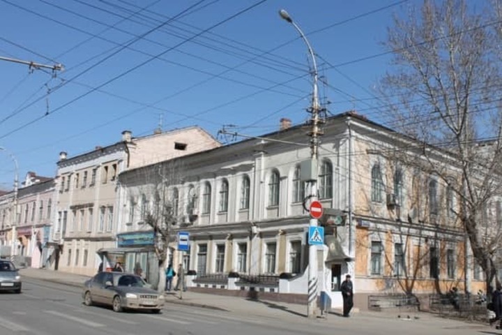 Старинному зданию в центре Саратова присвоили зоны охраны