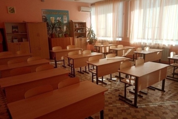 На пятый день после окончания каникул и нерабочих дней на территории региона появились закрытые по ковиду и ОРВИ школы