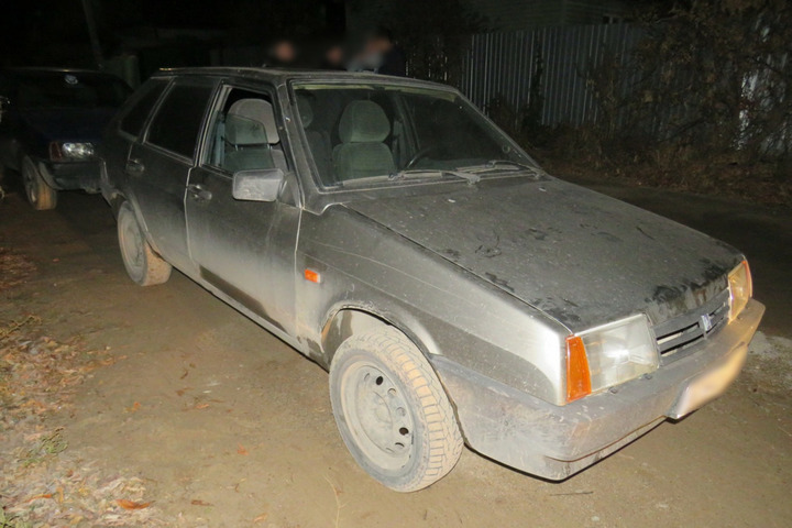Житель соседнего региона угнал машину у одного саратовца, продал ее другому и уехал домой