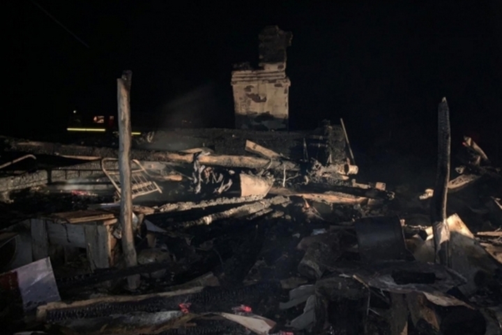 В Отрадном частный дом сгорел дотла: найдено тело мужчины, второго жильца ищут