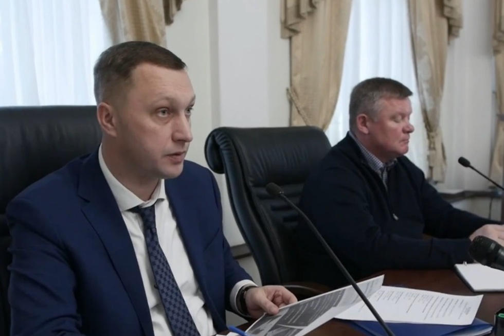 Доходы жителей региона. Вице-губернатора возмутили зарплаты в 12,5 тысячи рублей