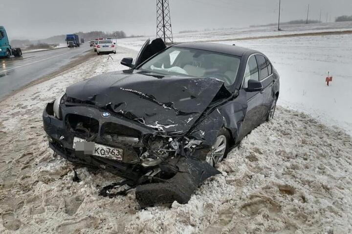 Водитель из Саратовской области стал участником аварии под Сызранью: его доставили в реанимацию