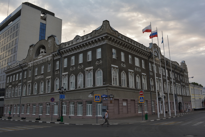 Чиновники внесли здание мэрии Саратова в план ремонта памятников на 2022 год