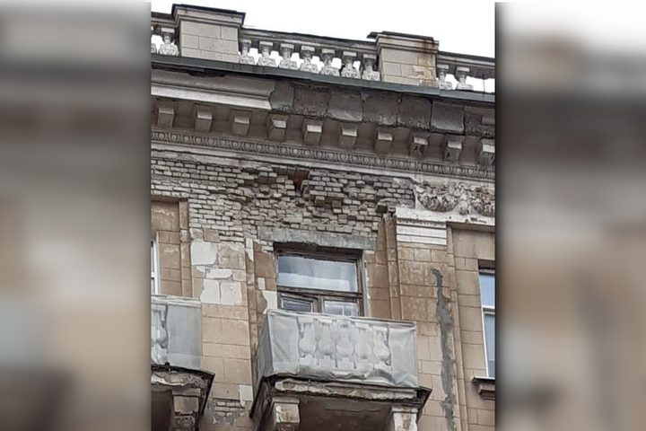 На проспекте Кирова в течение многих лет разрушался памятник регионального значения: в дело вмешалась прокуратура