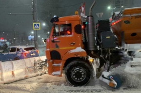 Для автомобилистов на некоторых улицах Саратова вновь вводят ограничения в связи с уборкой снега