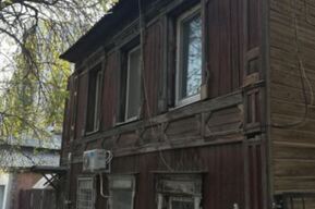 Мать двоих детей бьет тревогу из-за того, что чиновники мэрии хотят выселить ее из четырехкомнатной квартиры с компенсацией в 1 миллион 700 тысяч рублей