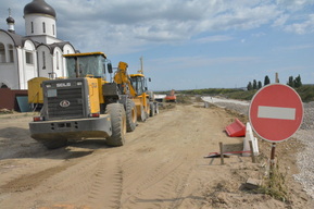 Ремонтировать трассу в Аткарском районе будет саратовская фирма, сорвавшая на три месяца сроки строительства дороги в Солнечном-2