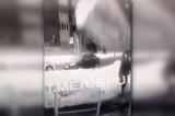 Опубликовано видео падения глыбы льда на 59-летнюю прохожую на улице Провиантская