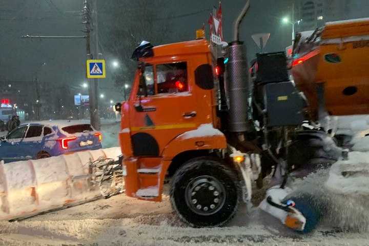 Снегопад. Ночью в Саратове вновь будут действовать ограничения на стоянку и движение на нескольких улицах