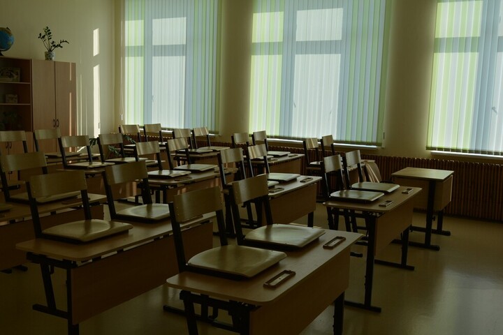 Еще две школы в Саратове закрываются на неделю, в десяти карантин продлён