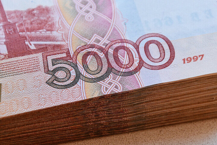 Саратовец перевёл «сотруднику» Центробанка почти три миллиона рублей