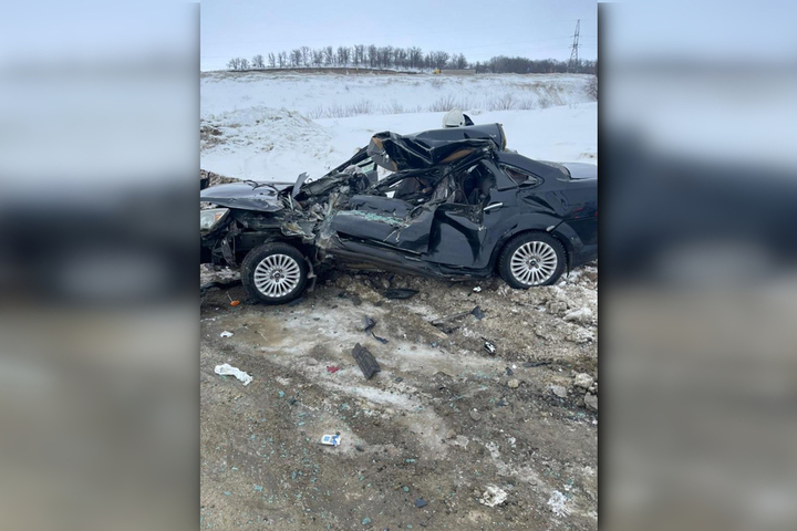 Иномарка врезалась в грузовую «ГАЗель»: водитель погиб на месте