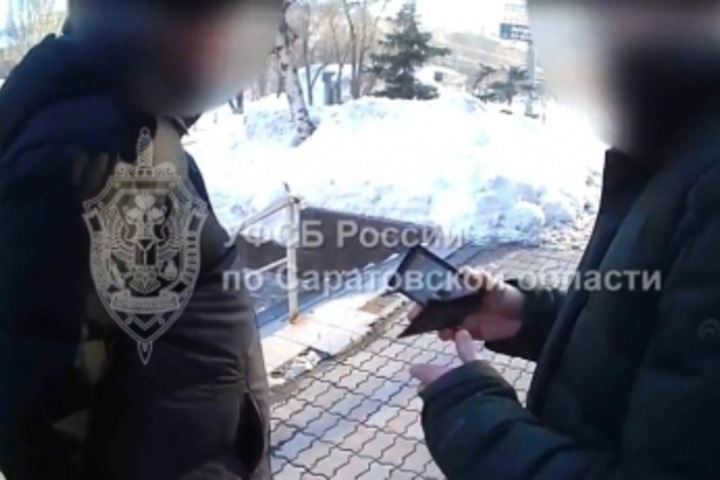 В Саратове задержали адвоката, подозреваемого в получении взятки более чем в три миллиона рублей