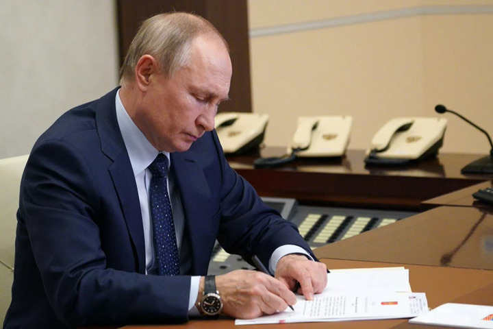 Владимир Путин подписал указ для поддержания финансовой стабильности в стране