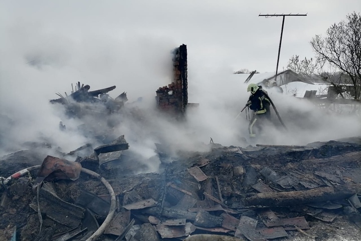 На пожаре в Балашовском районе погибла пожилая пара 