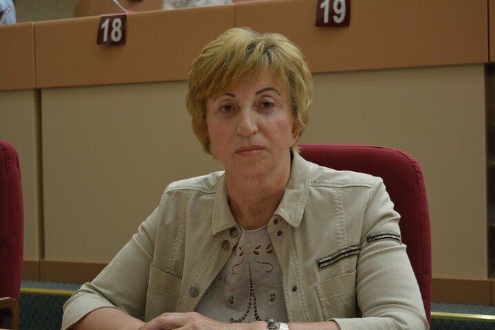 Депутат Зинаида Самсонова подала заявление о сложении полномочий: она проработала в облдуме почти 20 лет