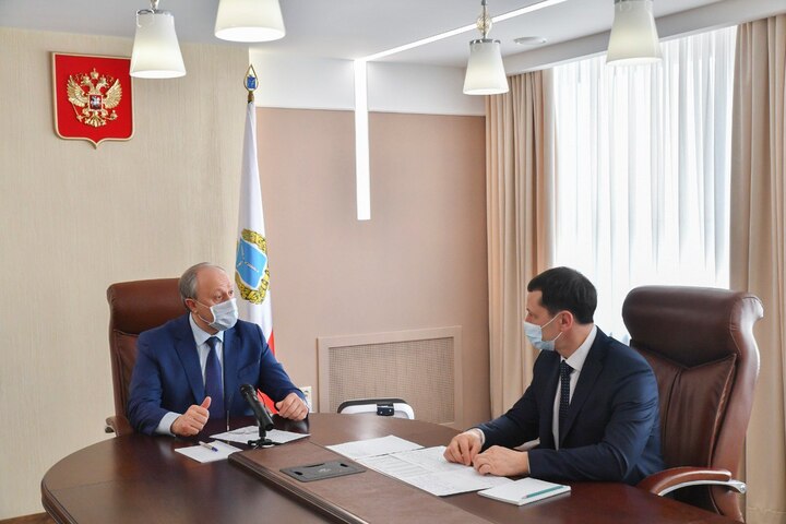 После встречи с главой Марксовского района губернатор запустил процедуру выборов нового руководителя в муниципалитете