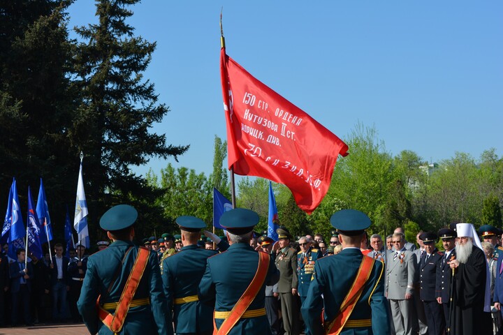 В Саратовской области решили «точечно смягчить» ковидные ограничения, чтобы отпраздновать День Победы 